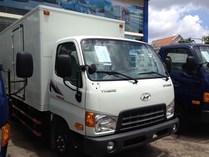 Xe tải trung hyundai hd 650,72,450 thaco cần thơ
