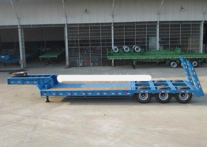 Moóc lùn doosung chở xe, chở máy chuyên dùng dài 14m, 3 trục, 2017. Giao ngay