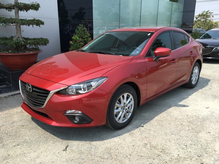 Bán xe MAzda 3 Sedan 1.5 màu trắng , cam kết giá rẻ nhất VĨnh Phúc