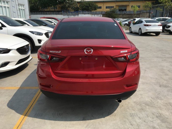 Bán xe Mazda 2 1.5 sedan màu trắng . cam kết giá rẻ nhất Vĩnh Phúc