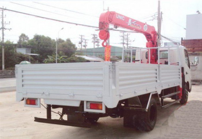 Hino 5 tấn gắn cẩu giá 560tr