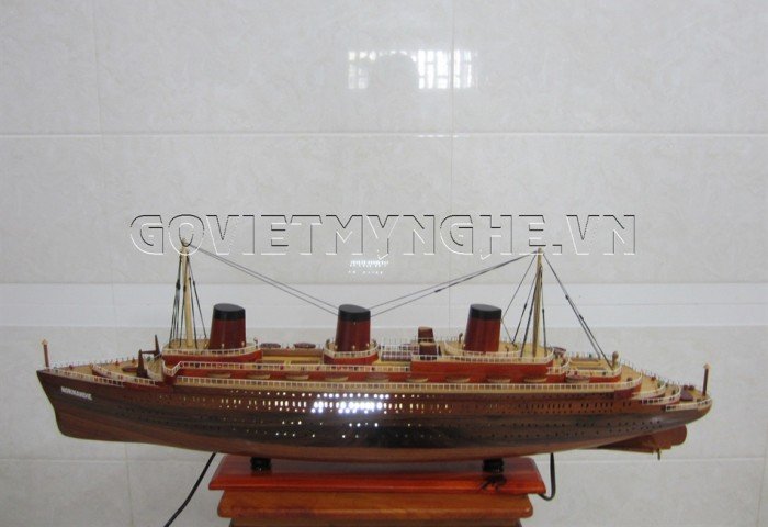 Mô Hình Gỗ Du Thuyền SS Normandie - Đèn LED 80cm (Gỗ), Dài 82 x Rộng 10 x Cao 30(cm), Giá - 1.749.000₫.