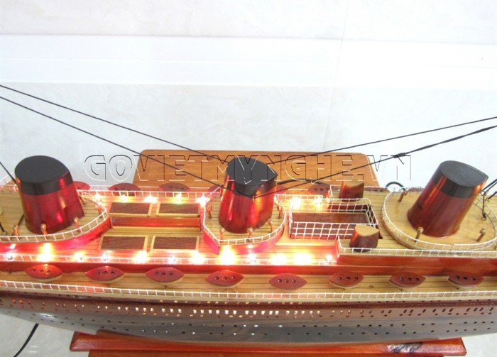 Mô Hình Gỗ Du Thuyền SS Normandie - Đèn LED 80cm (Gỗ), Dài 82 x Rộng 10 x Cao 30(cm), Giá - 1.749.000₫.