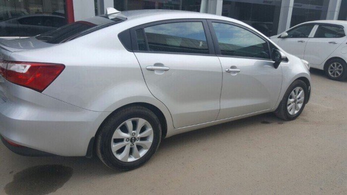 Bán kia rio 1.4mt 2015 xe nhập màu bạc