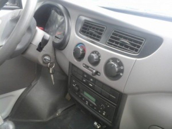 Xe Tải  Nhỏ DONGBEN DB1021, Tải Trọng 870kg - Có Điều Hòa - Thùng dài 2450