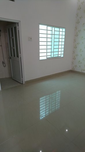 Bán nhà Huỳnh Tấn Phát Thị trấn Nhà Bè, DT 5*12m, giá 2.15 tỷ, Hẻm 8m.