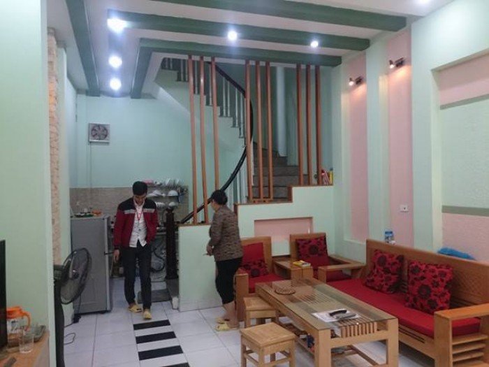 Bán nhà Chùa Bộc 40m2, 5 tầng, 3.3 tỷ thương lượng.