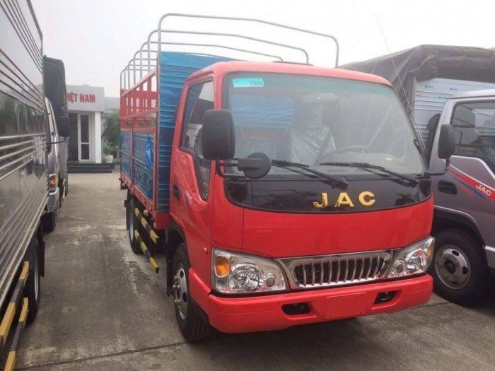 Bán xe tải jac  2tấn 4,  2 tấn rưỡi thùng mui bạt, thùng kín giá rẻ