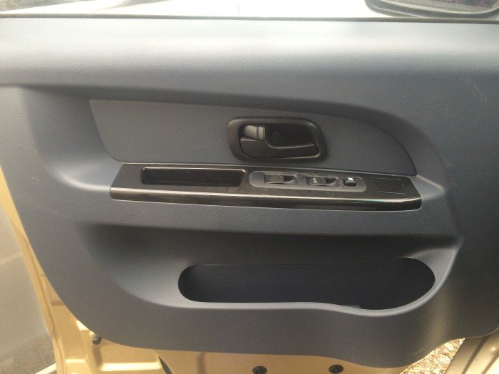 Tặng 100% lệ phí trước bạ khi mua xe DONG BEN tải Van x30 Tải Trọng 950kg