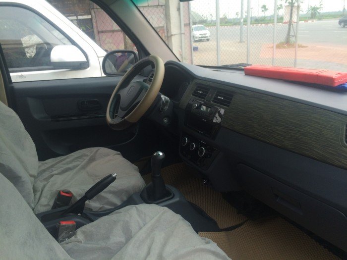 Bán xe ô tô tải Van 2 chỗ tải trọng 950kg - Có Điều Hòa - Trợ lực Lái