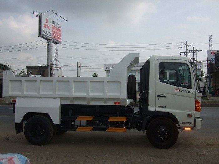 Xe tải Hino thùng ben 4,7 khối