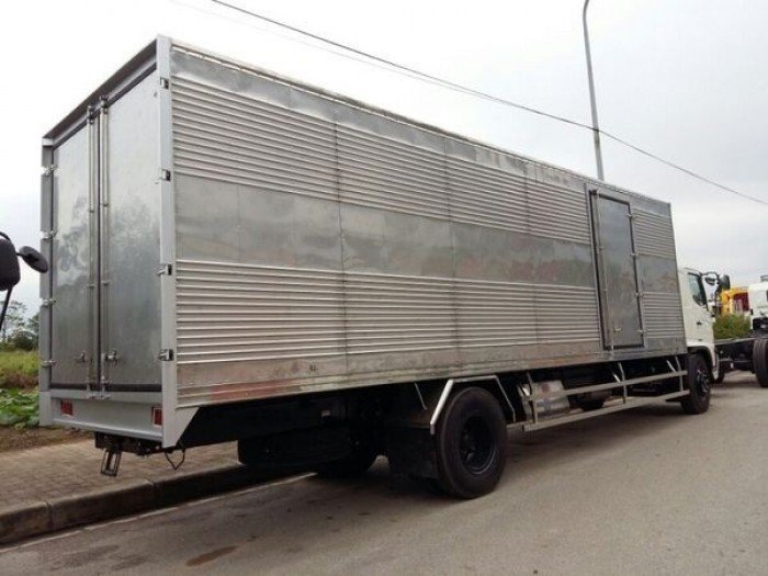 Xe tải Hino FG8JPSU thùng mui bạt 9m9