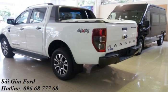 Khuyến mãi Ford Ranger Wildtrak 2.0 L, trả trước 183 triệu, giao xe trong 30 ngày.