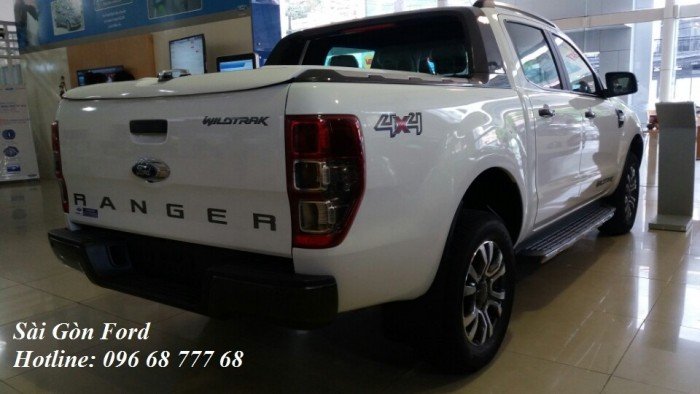 Khuyến mãi Ford Ranger Wildtrak 2.0 L, trả trước 183 triệu, giao xe trong 30 ngày.