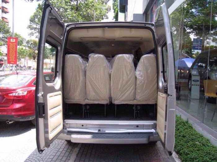 Bán ford Transit 2017-giao xe ngay-ngân hàng hỗ trợ 80% giá trị xe