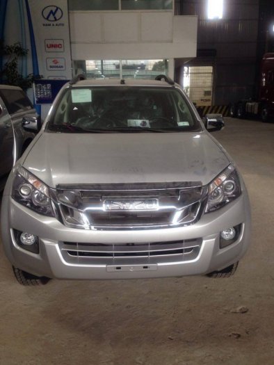 Xe bán tải D- Max