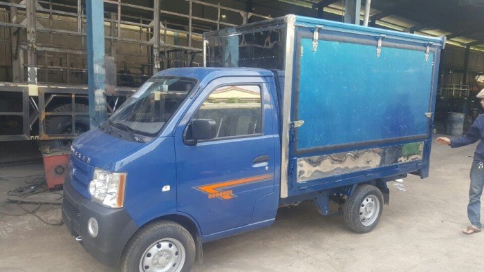 Xe tải dưới 1 tấn bán hàng lưu động, xe tải dongben 870kg thùng kín