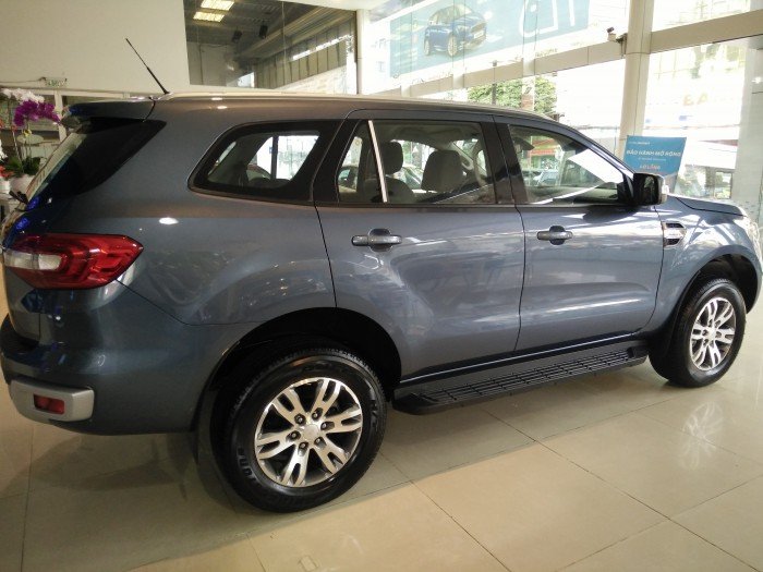 Bán xe Ford Everest 7 chỗ - Giao xe ngay-ngân hàng hỗ trợ 85%‎ giá trị xe