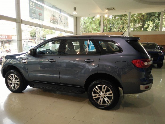 Bán xe Ford Everest 7 chỗ - Giao xe ngay-ngân hàng hỗ trợ 85%‎ giá trị xe