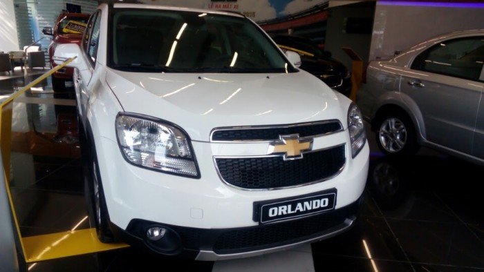 Bán xe 7 chỗ chạy uber grab Chevrolet Orlando số sàn giá rẽ