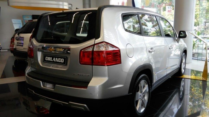 Bán xe 7 chỗ chạy uber grab Chevrolet Orlando số sàn giá rẽ