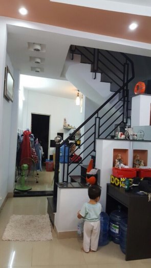 Nhà hẻm xe oto. Huỳnh tấn phát quận 7