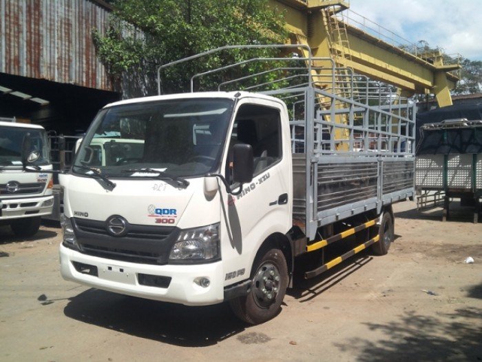 Xe tải Hino XZU 730 - 4 tấn 8