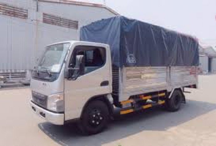 Fuso Canter 4.7LW động cơ mạnh mẽ, giao xe ngay.