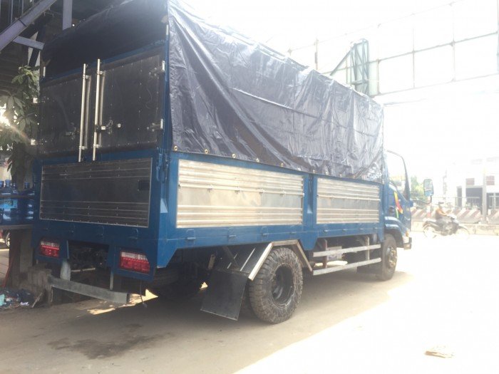 Xe tải Veam 2T4 vào thành phố thùng bạt dài 4m1
