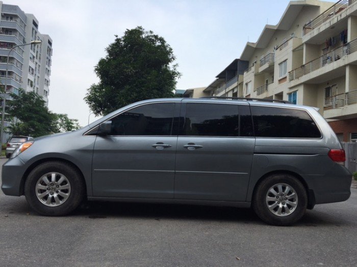 Bán Honda Odyssey EX-L màu ghi xám sản xuất năm 2008 đăng ký 2009, biển Hà Nội.