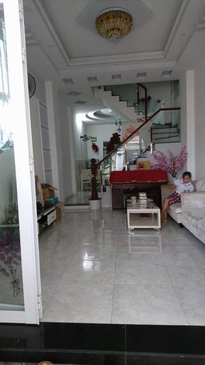 Bán nhà mặt tiền hẻm 1806 Thị trấn Nhà Bè, DT 170m2, 3 tầng, giá 2.95 tỷ