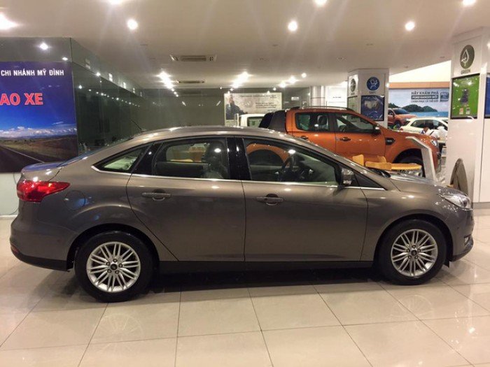 Hà Thành Ford bán Focus Trend 2017 giá tốt nhất thị trường.LH Mr Thắng