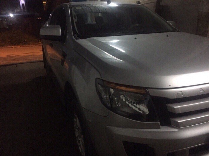 Bán Ford Ranger XLS 4x2 MT sx 2014 có trang bị thùng