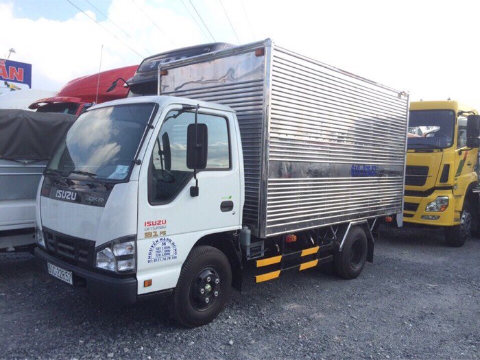 Chuyên bán xe tải isuzu 2.2 tấn/ 2t2/ 2 tấn 2 chạy trong thành phố, trả góp vay 90%