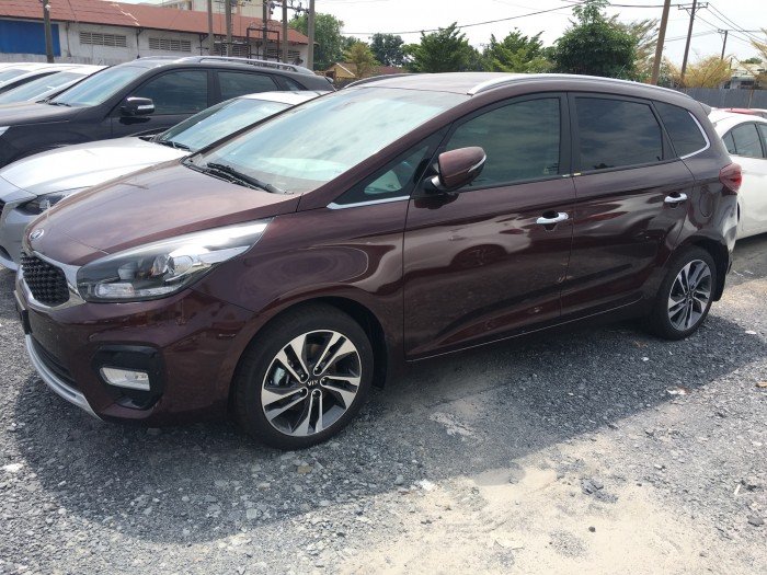 Kia Rondo sở hữu xe ngay chỉ với 196tr, hỗ trợ vay 90% xe, không cần chứng minh thu nhập