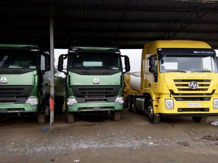 Đầu kéo howo A7