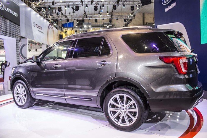 Bán xe Ford Explorer 2017, nhập khẩu, giá tốt nhất Sài Gòn-giao xe ngay