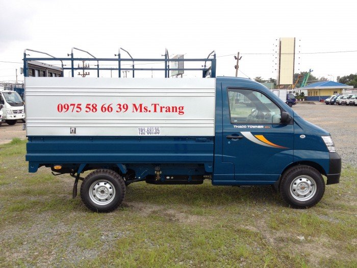 Xe Tải Trường Hải THACO TOWNER990 thùng kèo mui bạt , tải trọng 990kg, sản xuất năm 2017.