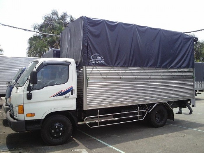 Xe tải  HYUNDAI HD65 1.9 tấn lưu thông thành phố ban ngày