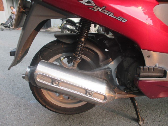 Honda dylan 150cc (ý),màu đỏ, ngay chủ