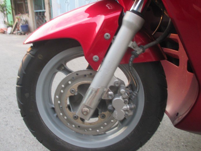 Honda dylan 150cc (ý),màu đỏ, ngay chủ