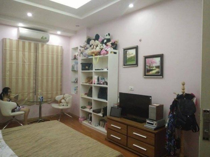 Bán nhà 40m2 Khương Trung, ô tô đỗ cửa, MT 4m, giá 4.1 tỷ