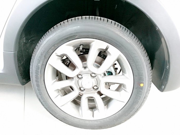 Hyundai i20 Active giảm 30 triệu còn 600tr giao liền
