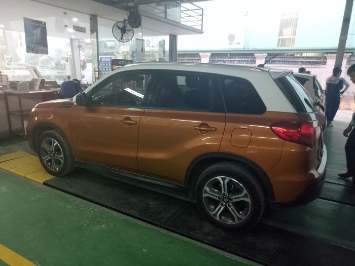 Cần bán Suzuki Vitara đời 2017, màu trắng, nhập khẩu nguyên chiếc, khuyến mại 100 triệu, xe giao ngay