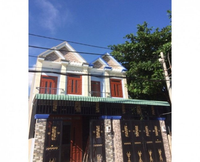 Cần bán nhà trên đường Lê Văn Việt, Q9  133m2/4 tỷ.