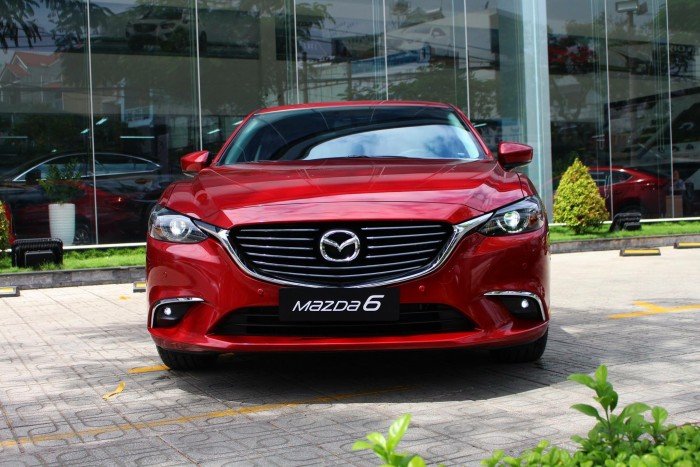 Mazda 6 Facelift 2018 ưu đãi tốt tại TP.HCM