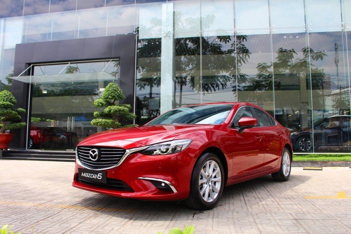 Mazda 6 Facelift 2018 ưu đãi tốt tại TP.HCM