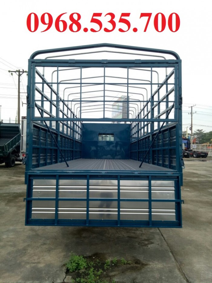 Bán xe tải Thaco Ollin700B, thùng mui bạt, trả góp