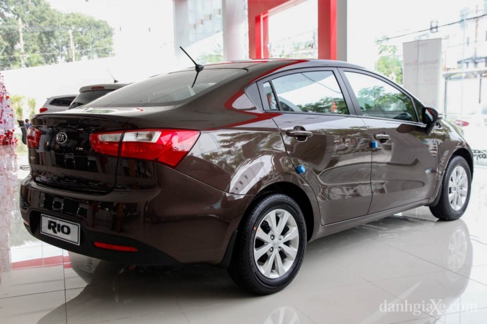 Chỉ với 130 triệu rinh xe Kia Rio về ngay