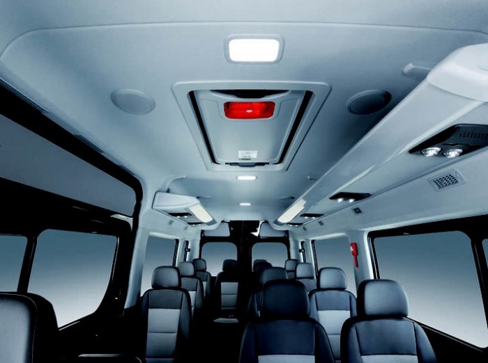 Bán xe khách Hyundai Solati H350 16 chỗ, tiện nghi an toàn cho người sử dụng